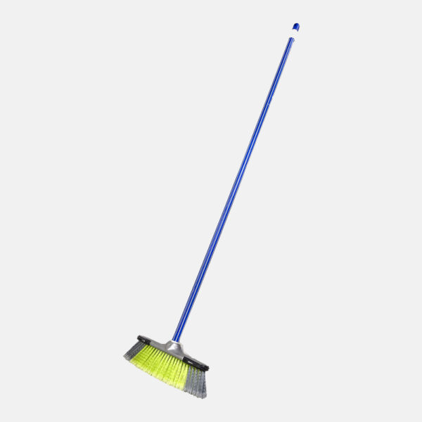 Ce balai un ajout précieux à votre arsenal de nettoyage.