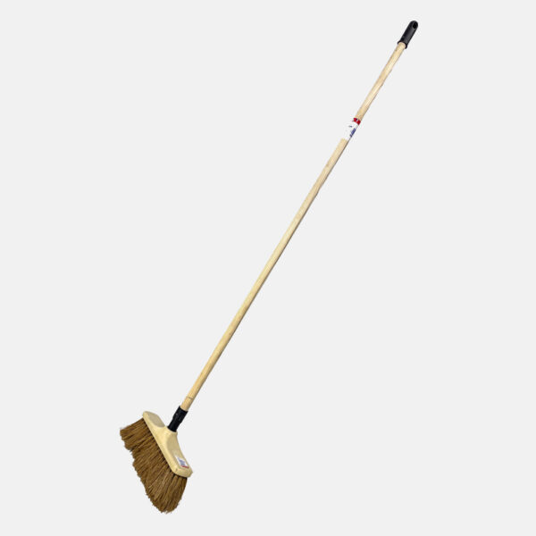 Ce balai est parfait pour une variété de tâches de nettoyage à la maison ou au bureau.