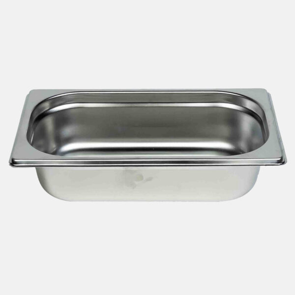 Récipient de cuisine conçu pour contenir une grande quantité d’aliments.