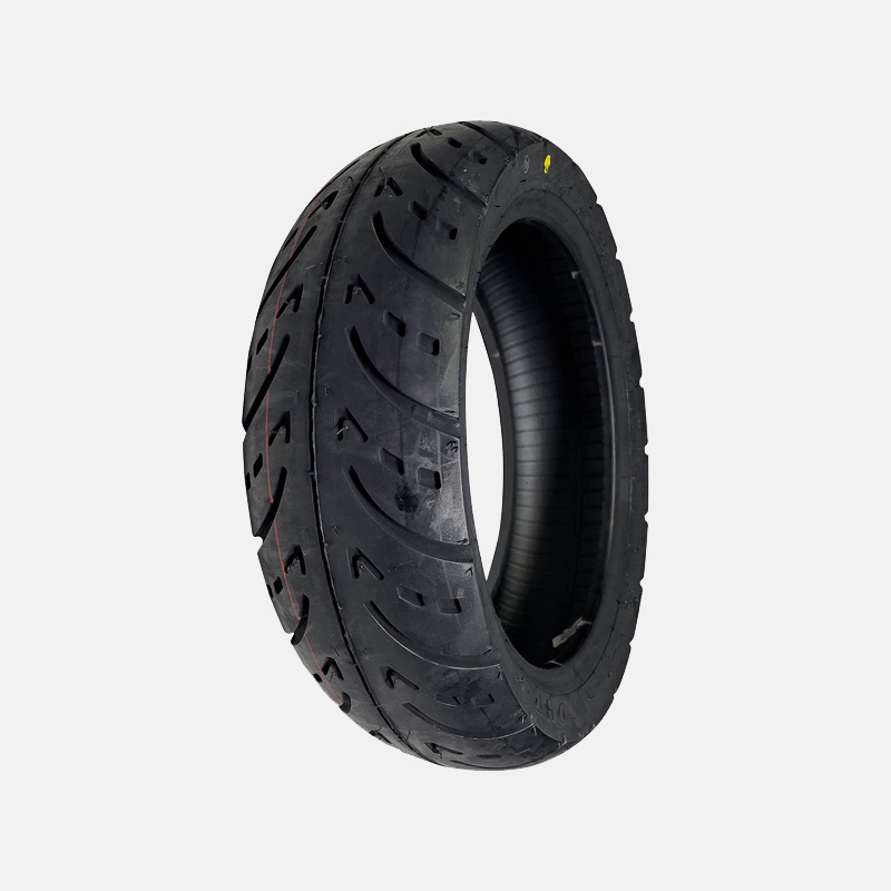 QU00030-Pneu-120-70-12-Tubeless Influence les performances et la tenue de route du véhicule.