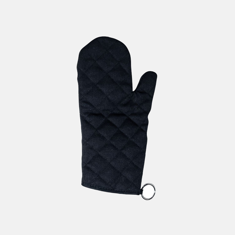 Elément essentiel de la cuisine moderne, assurant la sécurité et la protection des mains.