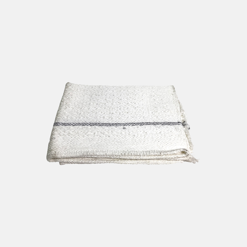 Accessoire de nettoyage polyvalent, doté d'une texture gaufrée offrant une excellente capacité d'absorption.