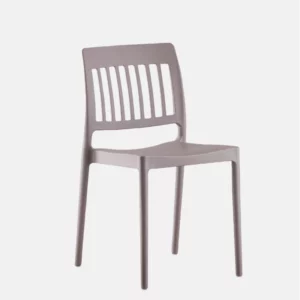Chaise en plastique sans accoudoirs et de couleur gris