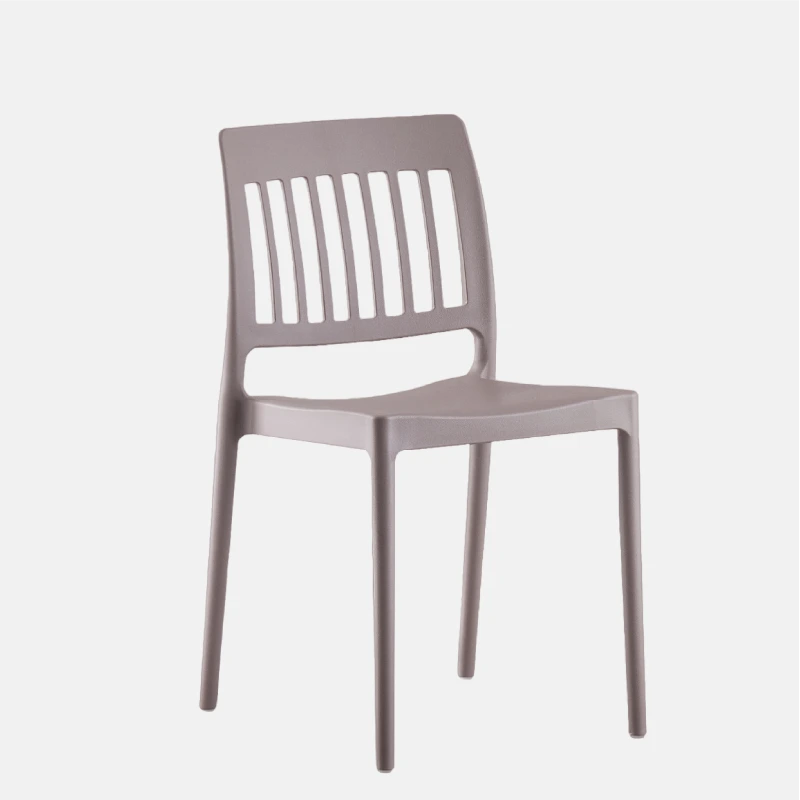 Chaise en plastique sans accoudoirs et de couleur gris