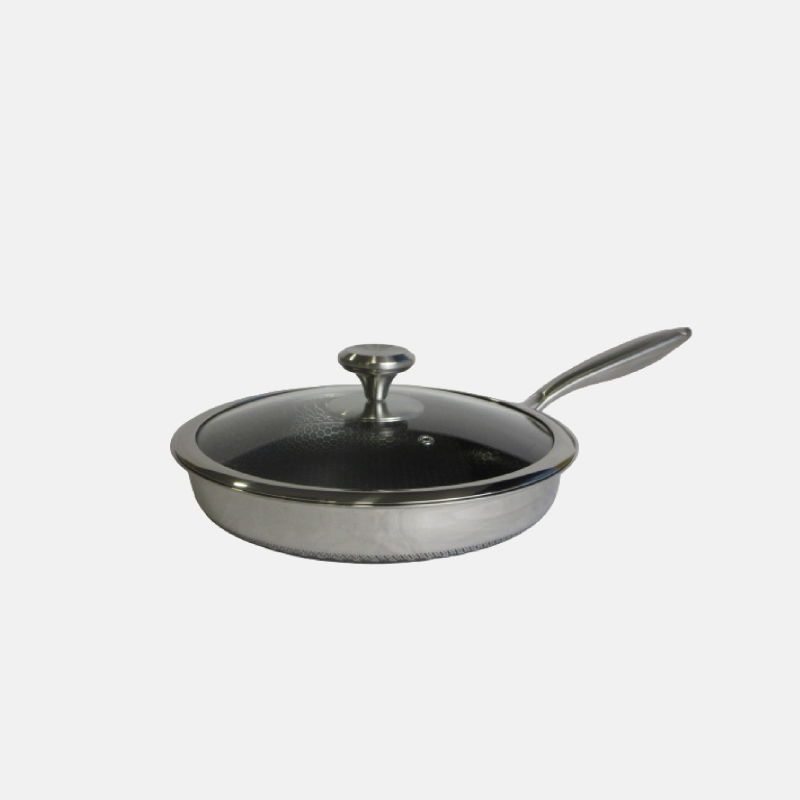 CU01794-poele-a-frire-anti-adhesive-couvercle-28cm-01 Poêle à friture ayant une technologie en nid d'abeille de 28 cm de diamètre