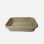 Panier en osier de forme rectangulaire