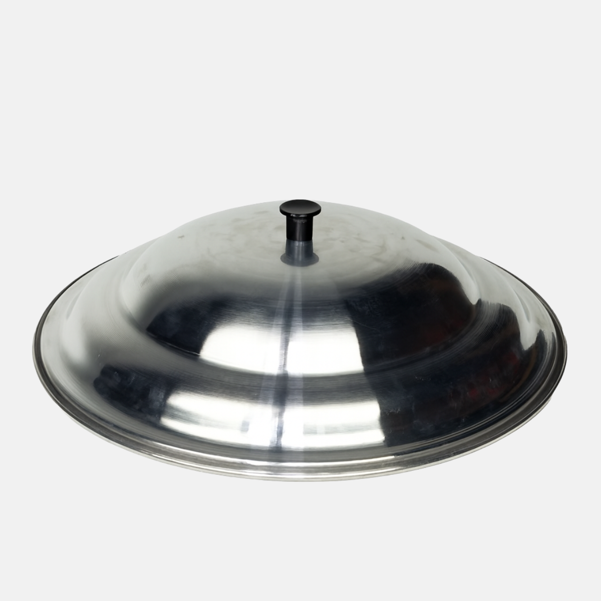 CU01333-couvercle-alu-45cm Couvercle en alu de 45 cm de diamètre.