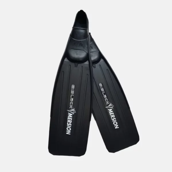 Pairs de palme de la marque IMERSION du modèle E-black de la taille 44-46