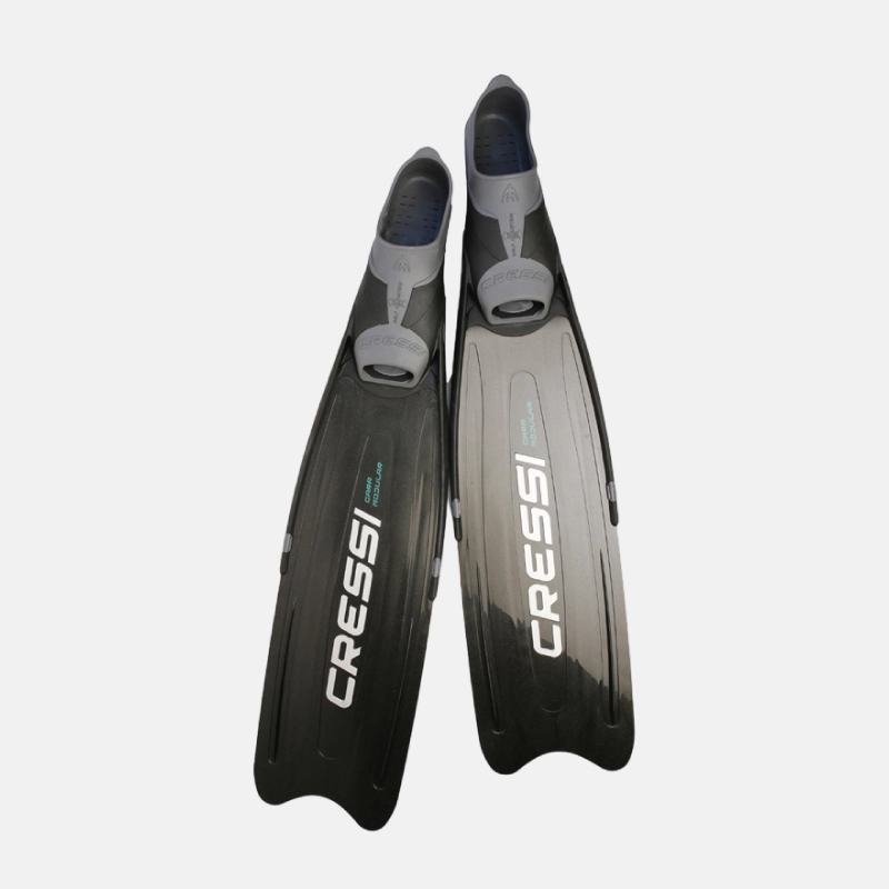 pairs de palme s de la marque CRESSI modèle GARA 2000 de taille 42/43