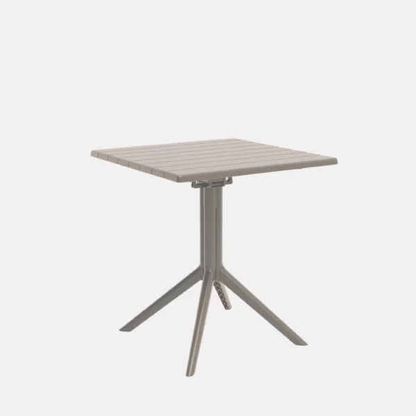 Table de terrasse rabattable de couleur sable beige.