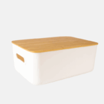 Panier de rangement de 17 litres en polymère et son couvercle en bambou.