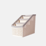 Organisateur de bureau en plastique avec 4 compartiments.