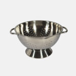 Passoire en inox de 22 cm de diamètre.