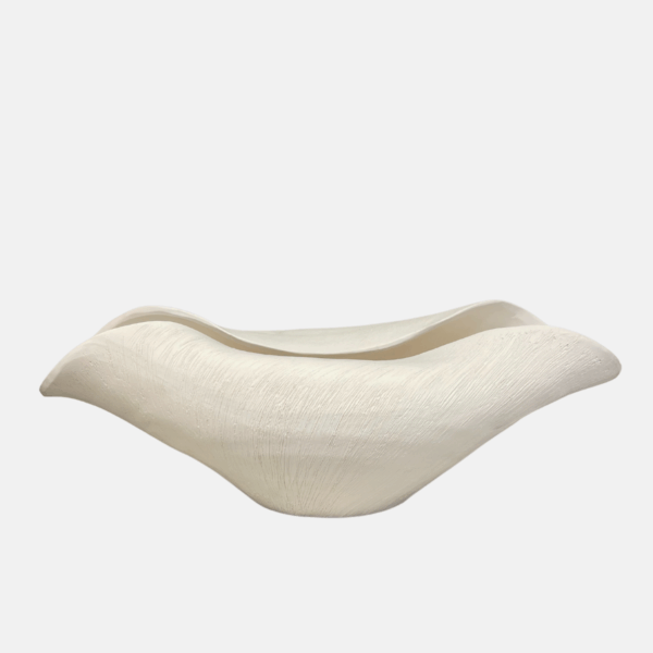 vase décoratif, centre de table design, vase blanc, plateau décoratif, décoration maison, vase moderne, déco salon, objet déco blanc, vase résine, décoration intérieure