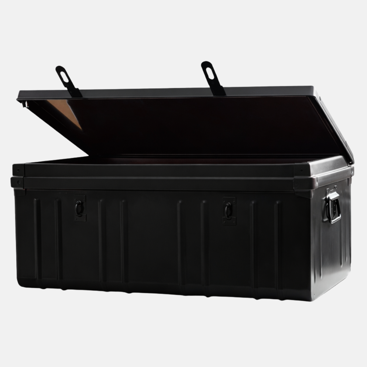 Cantine noire de 225 litres en tôle.